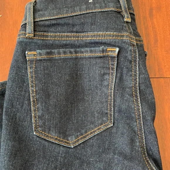Loft. Jeans. Blue color . Size26 - Picture 3 of 5